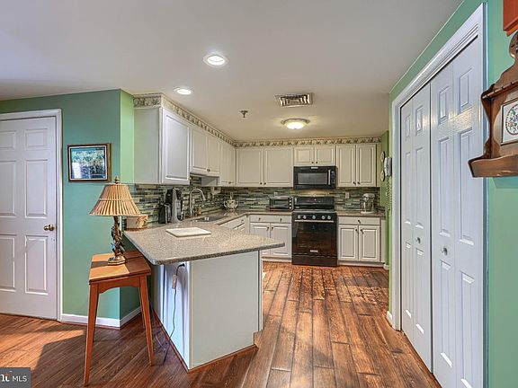 4th image of 600 McKinsey Park Dr APT 404