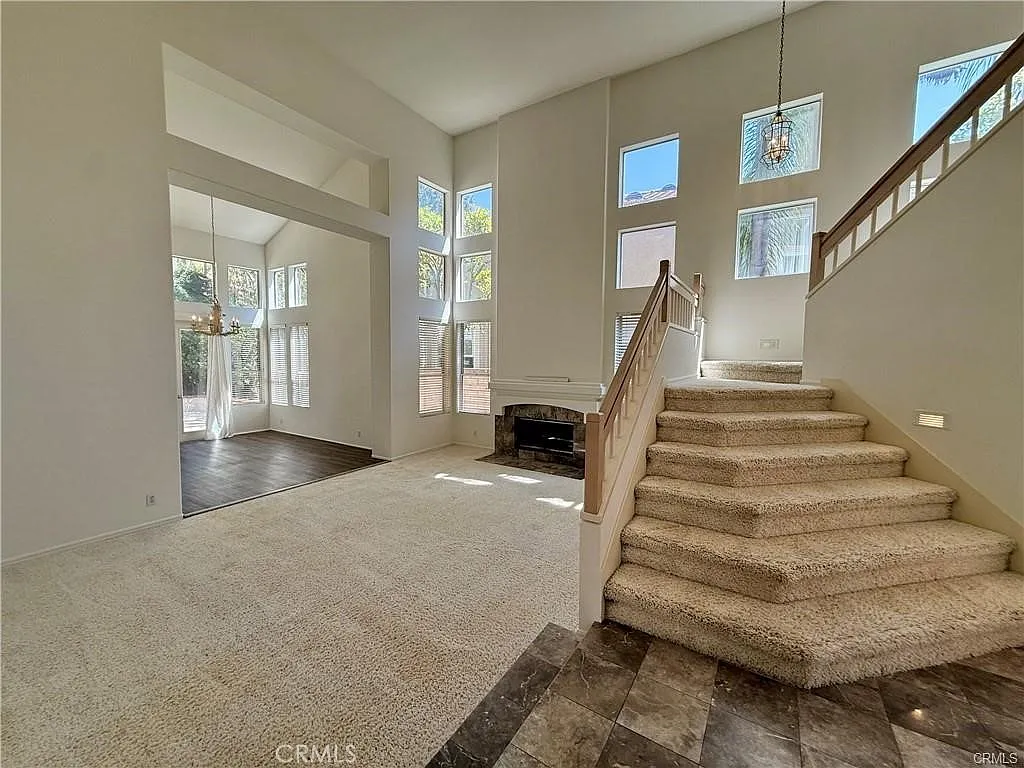 4 bed, 3.5 bath, 2977 sqft, $6,000 — Photo 3