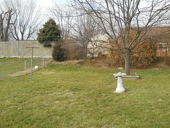3rd image of 2090 Maryland Dr