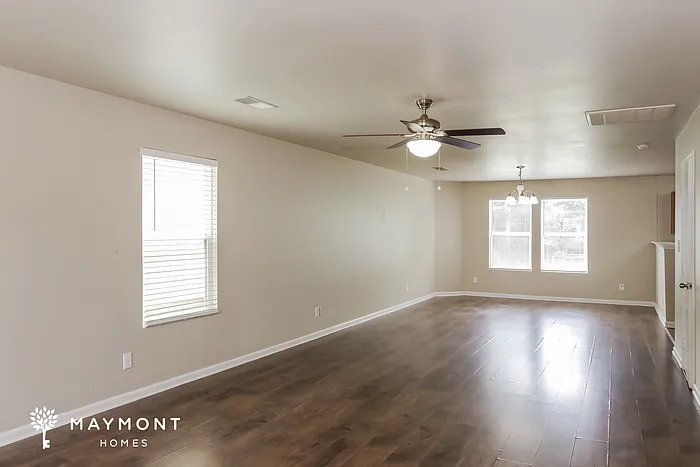 128 Lockport Dr — Photo 5