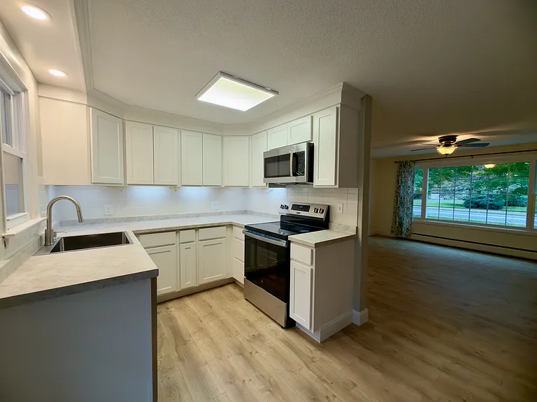 24 Dowd Ave — Photo 9