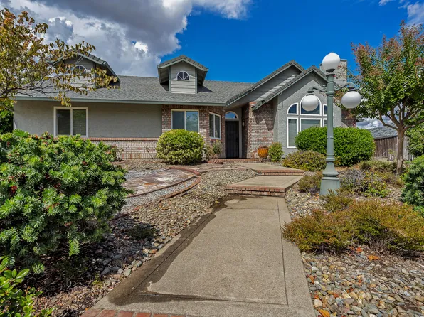 2680 Howard Dr, Redding, CA 96001