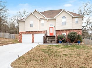 115 Oak Ridge Ave, Branson, MO 65616
