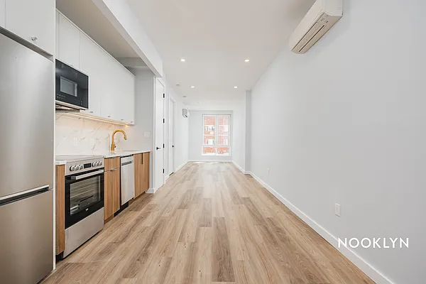 Rented by Nooklyn NYC LLC | media 53