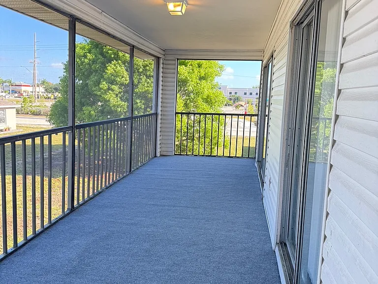 2826 SE Santa Barbara Pl #203 — Photo 12