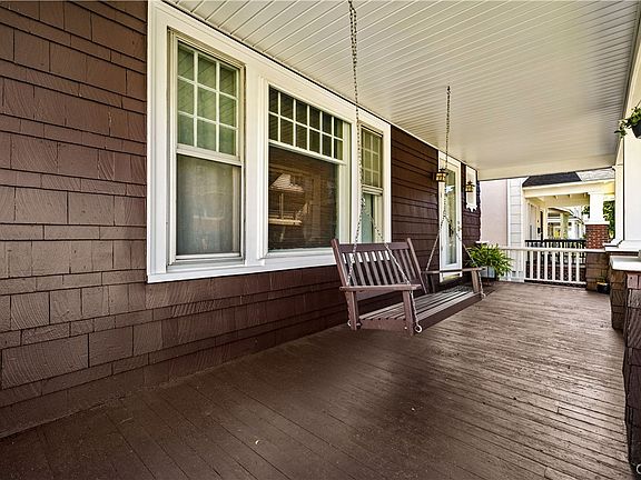5th image of 22 Fairfax Pl