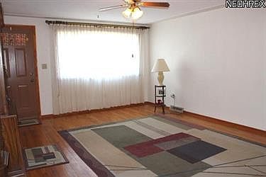 4th image of 1821 W 41st St