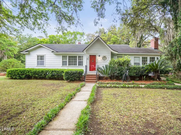 2401 Pine Haven St, Beaufort, SC 29902