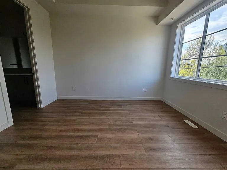 3203 14th Ave SW — Photo 20