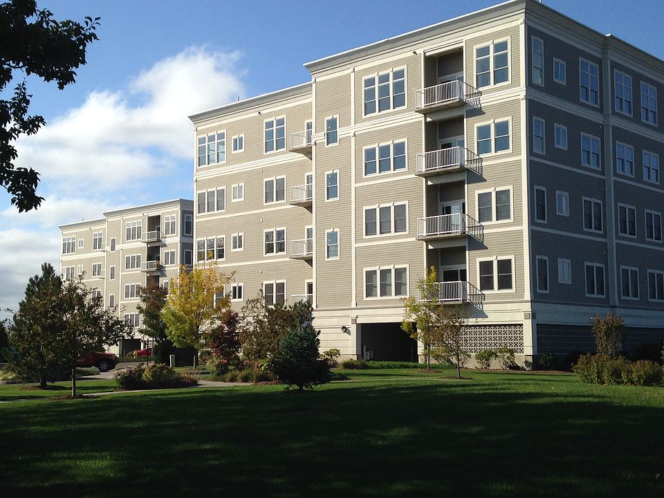 1st image of 200 Harbour Close Unit 306