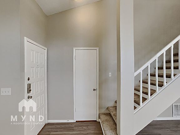 5th image of 8102 Valley Trails St