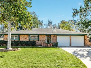 267 Wentworth Dr, West Columbia, TX 77486