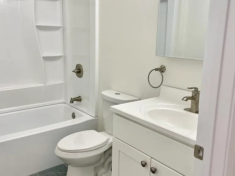 455R Sherman Ave — Photo 8
