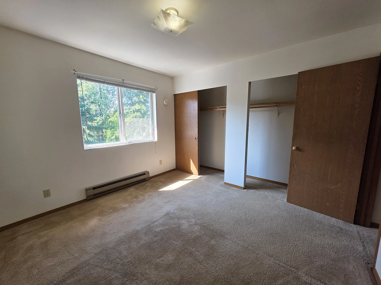 2 bed, 880 sqft, $1,695 — Photo 2