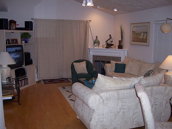 Living Room beautiful floor
