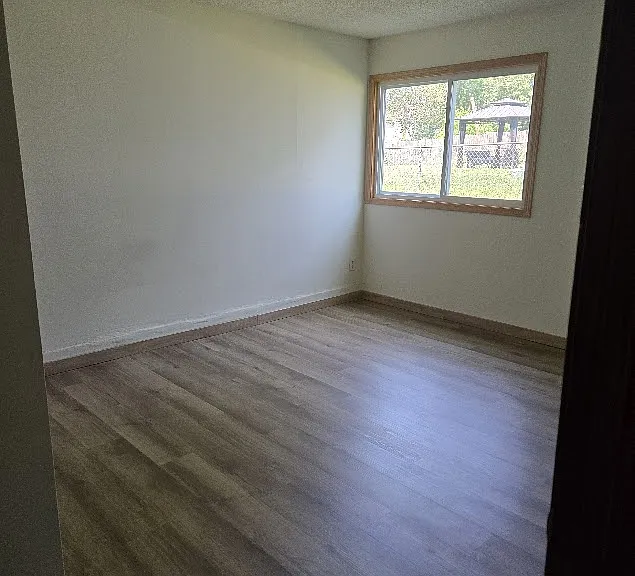 8313 Brunswick Ave N — Photo 14