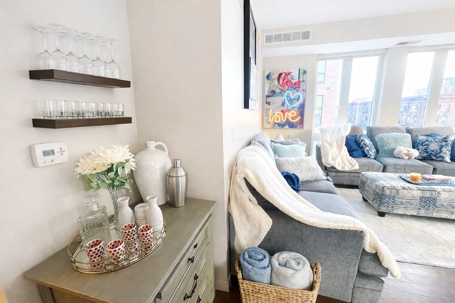 2 bed, $1,800 — Photo 2