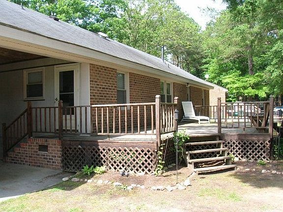 2nd image of 105 Wellington Ct