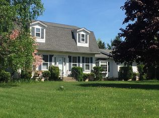 142 Bush Ln, Brodheadsville, PA 18322
