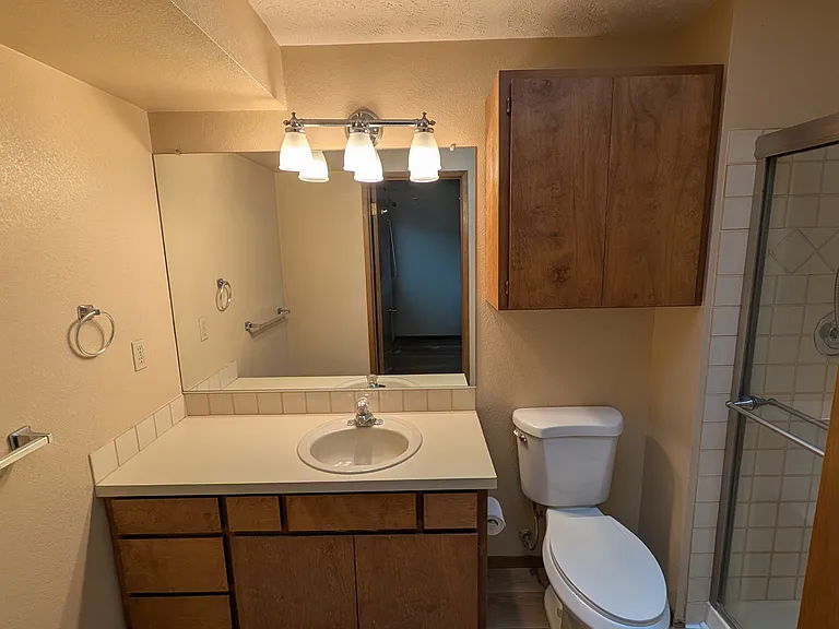 8610 N Valerie St — Photo 21