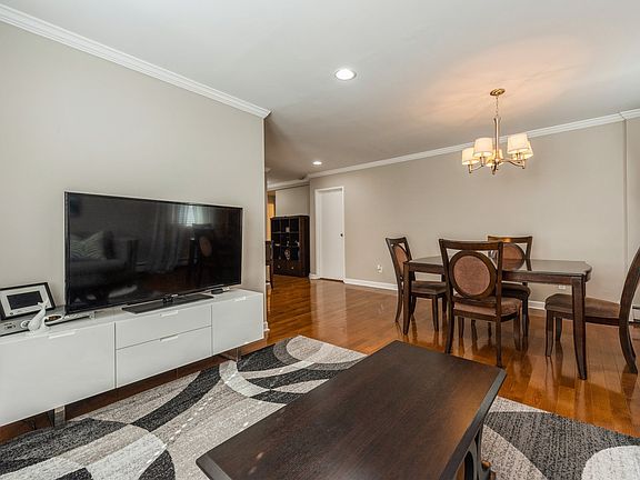 2nd image of 570 Broadway APT 28A