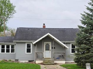 955 E 9th St, Rochester, IN 46975