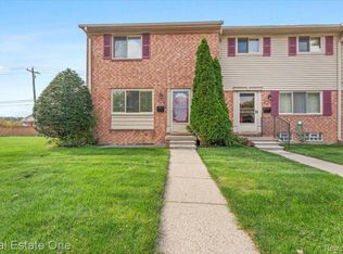 23855 Haig St, Taylor, MI 48180