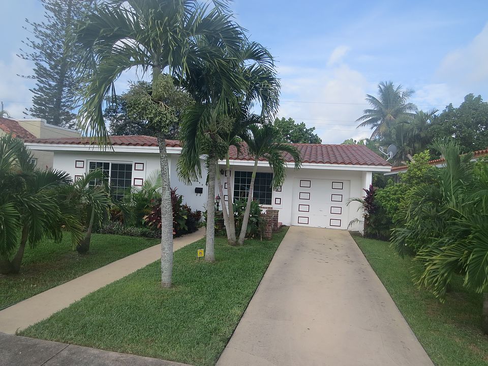 1st image of 840 Granada Groves Ct