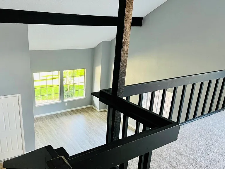 7627 Candlegreen Ln — Photo 31