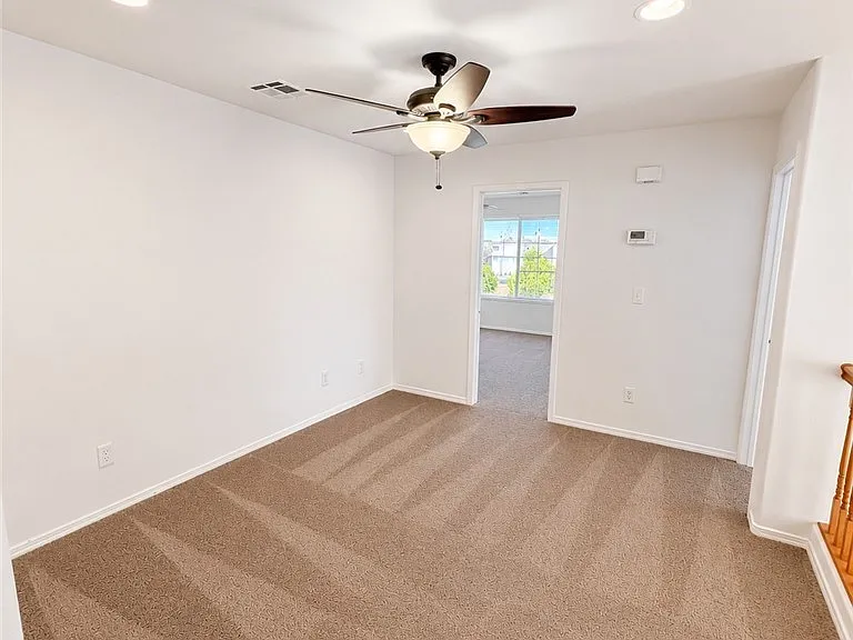 4774 Portola Vista Ave — Photo 6