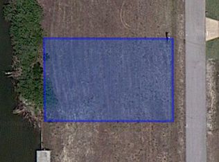 1421 NE 5th Pl, Cape Coral, FL 33909