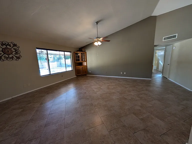 5527 E Enrose St — Photo 8