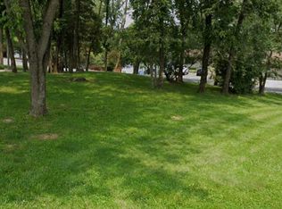 N Egypt Shores Dr, Creal Springs, IL 62922