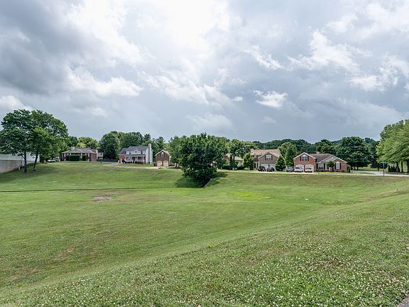 4th image of 2238 Falcon Creek Dr