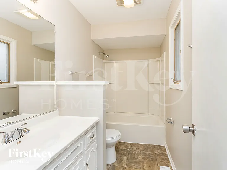 1220 Lehnertz Cir — Photo 10