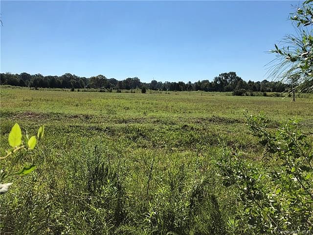 2nd image of 3820 Red Doc Rd
