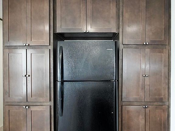 4th image of 4901 Lathrop Rd #5