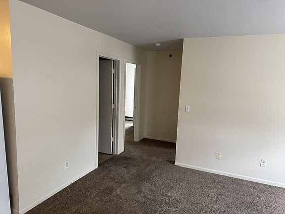 4th image of 1130 Minns Dr #11