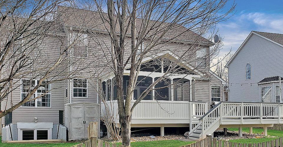 2nd image of 20761 Rainsboro Dr
