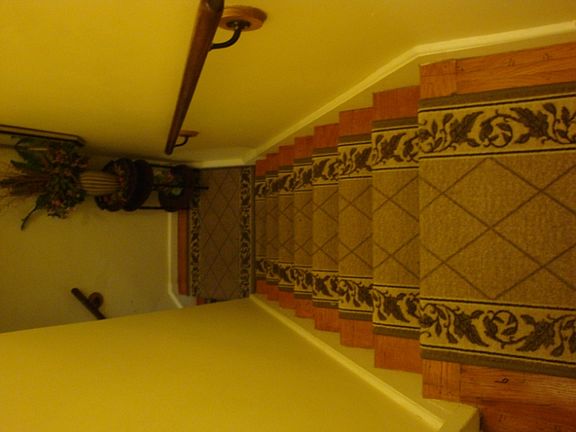5th image of 3 Camelot Dr APT 4