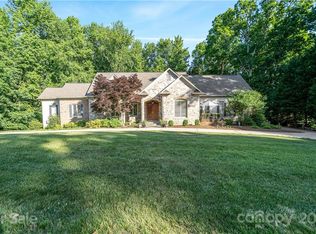 2327 Rock Creek Dr, Charlotte, NC 28226