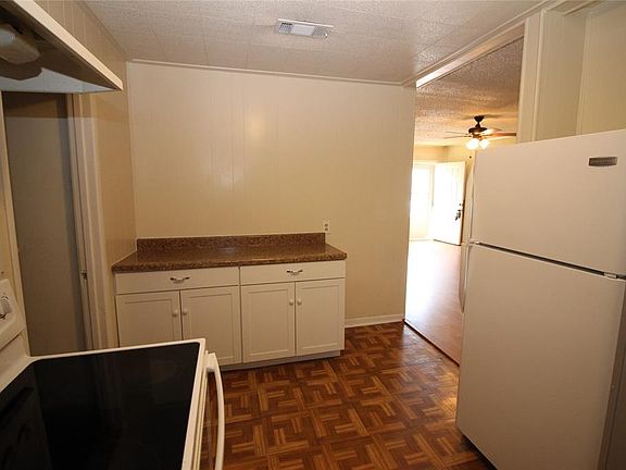 5th image of 1402 Wayside Dr