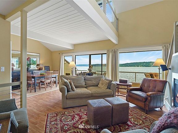 5th image of 3840 W Lake Sammamish Pkwy SE