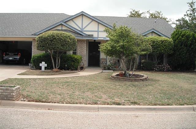 1st image of 3917 Jennifer Ln