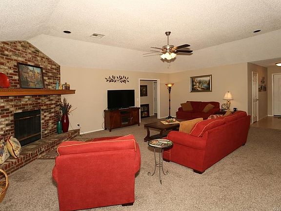 5th image of 2414 Westwood Dr