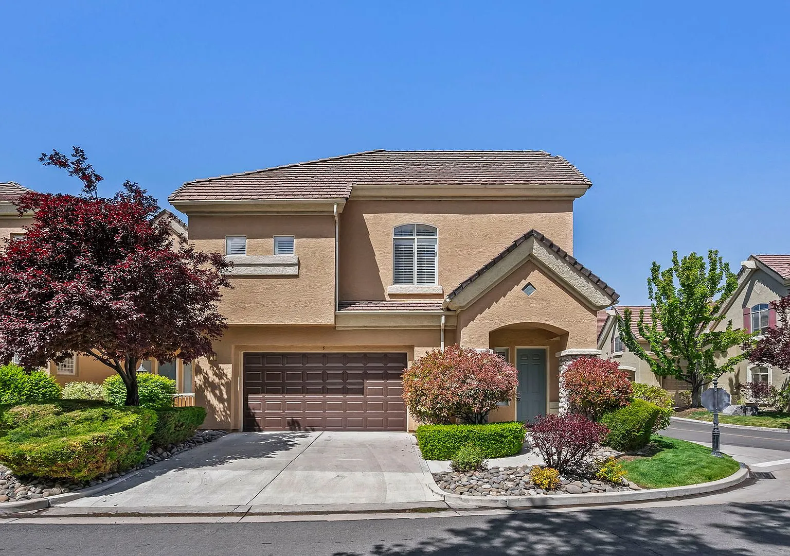 Beautiful Fleur de Lis townhome, Gated Community! — Photo 2