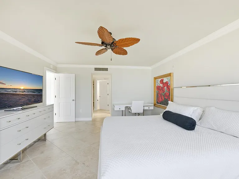 4751 Gulf Shore Blvd N #Penthouse 7 — Photo 21
