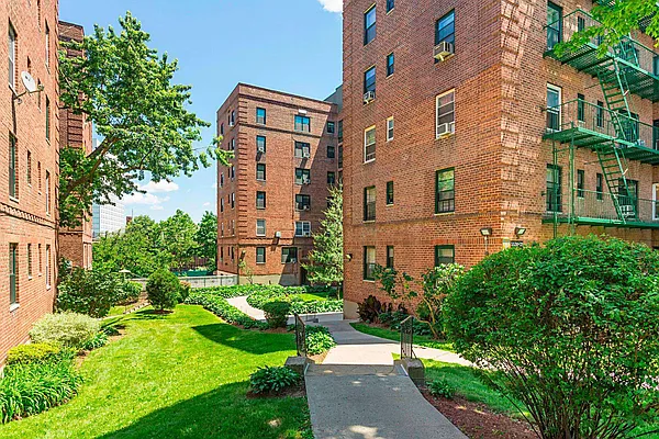 Rented by Living New York | media 17