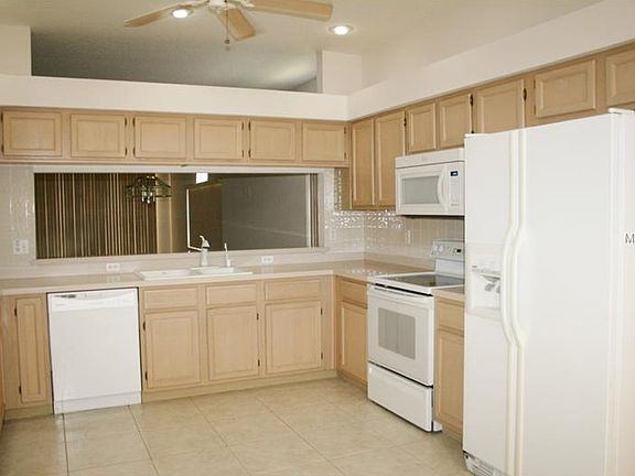 3rd image of 3801 Nottingham Dr