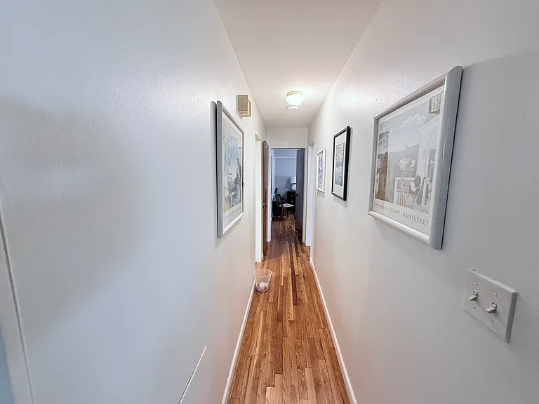 32 Park Avenue Ct #18 — Photo 9